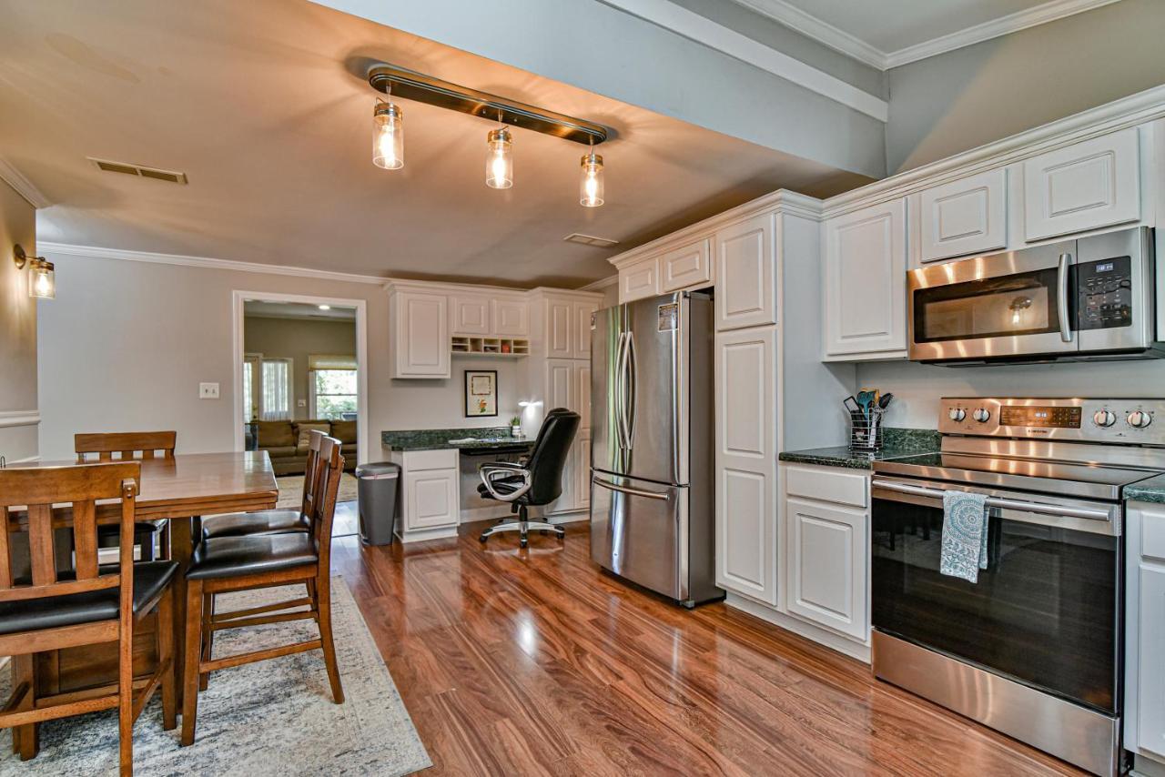 South Asheville Home With Hot Tub Just 11 Miles To Downtown エクステリア 写真