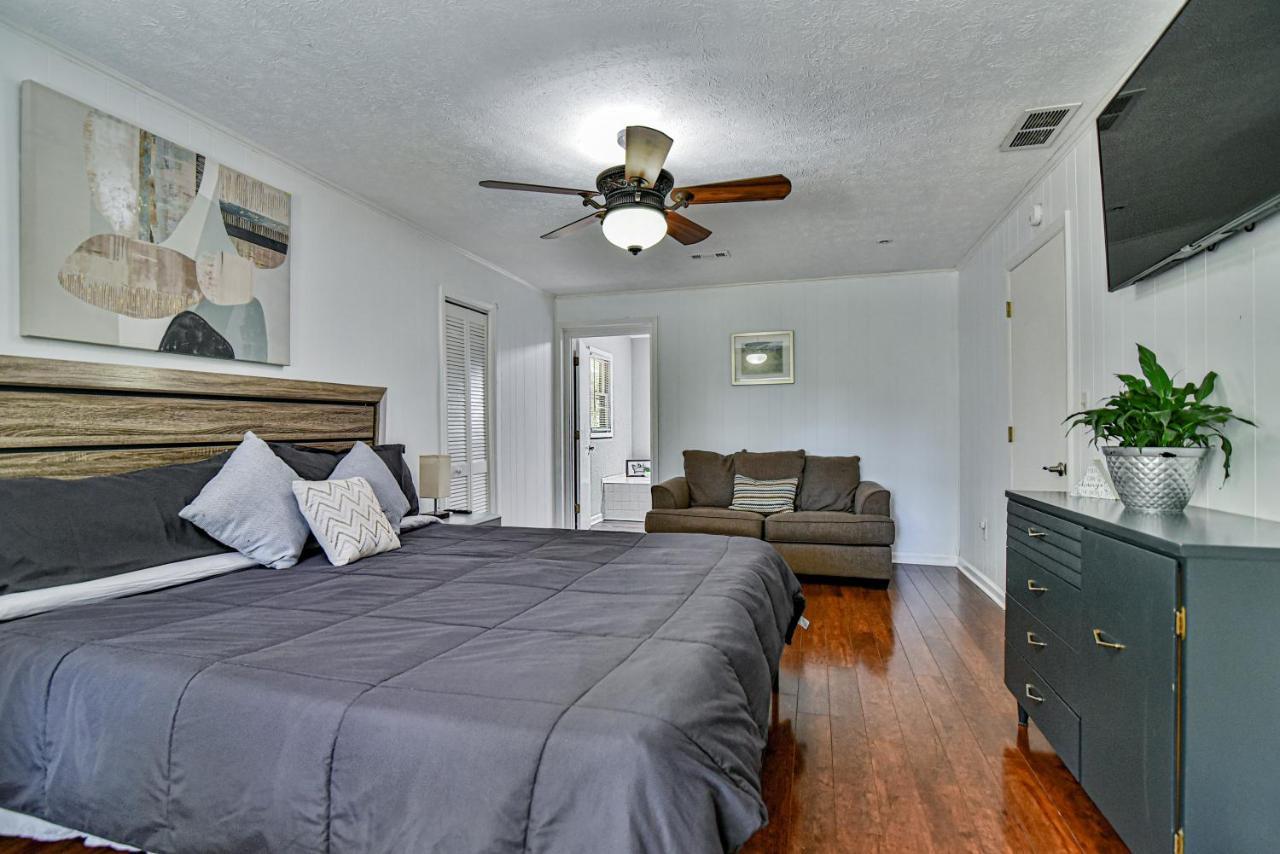 South Asheville Home With Hot Tub Just 11 Miles To Downtown エクステリア 写真